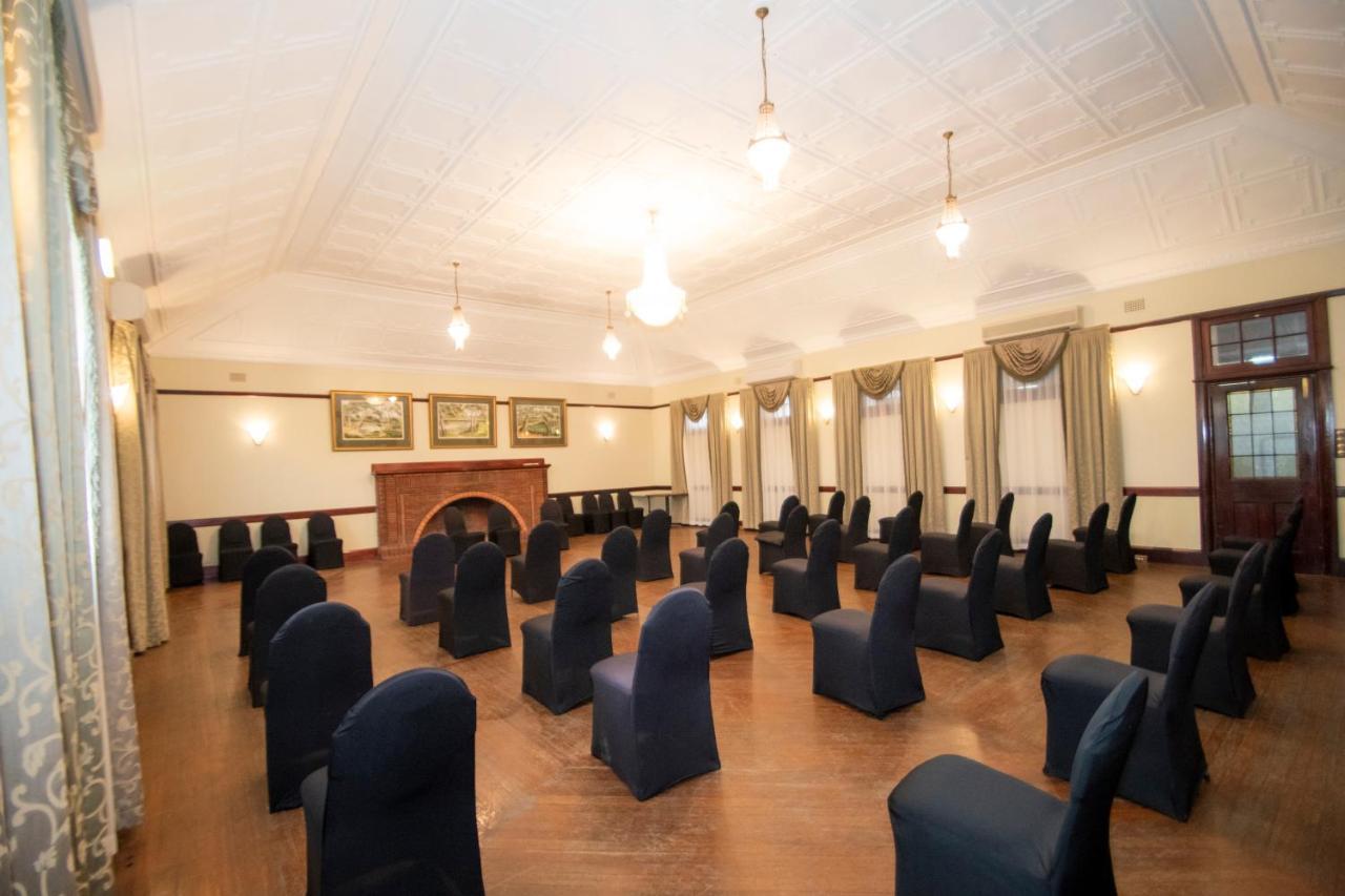 Hydro Hotel Leeton Extérieur photo