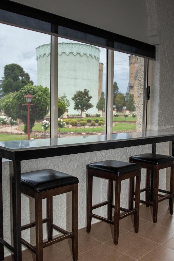 Hydro Hotel Leeton Extérieur photo