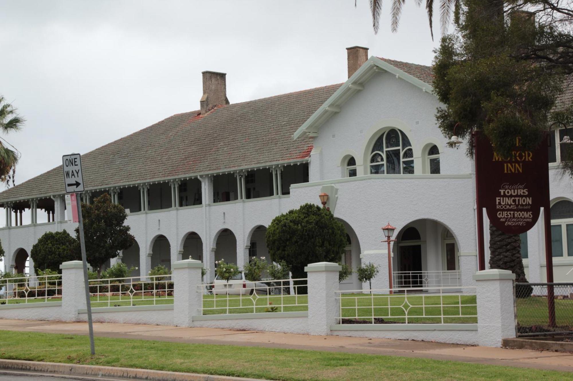 Hydro Hotel Leeton Extérieur photo