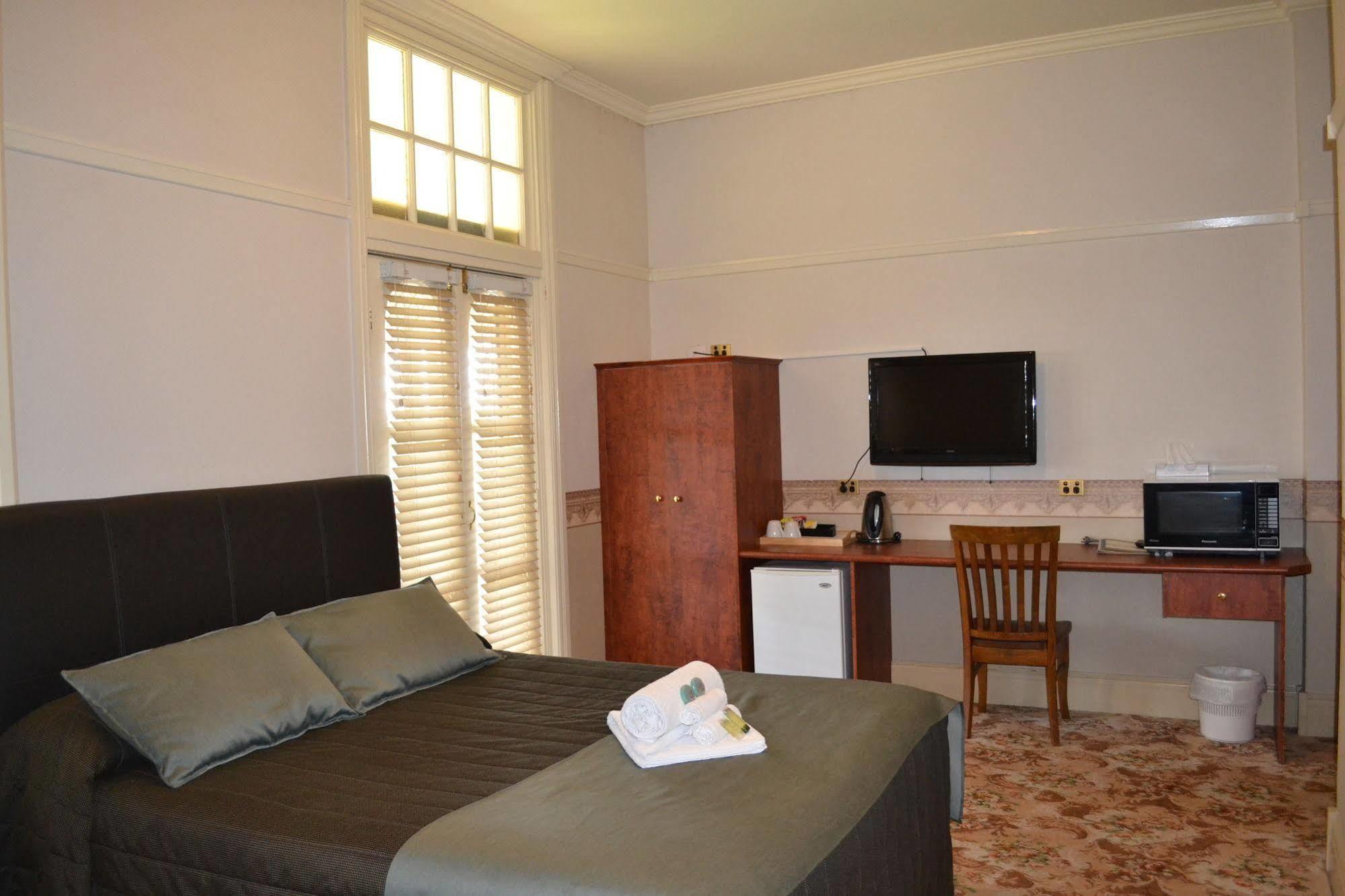 Hydro Hotel Leeton Extérieur photo